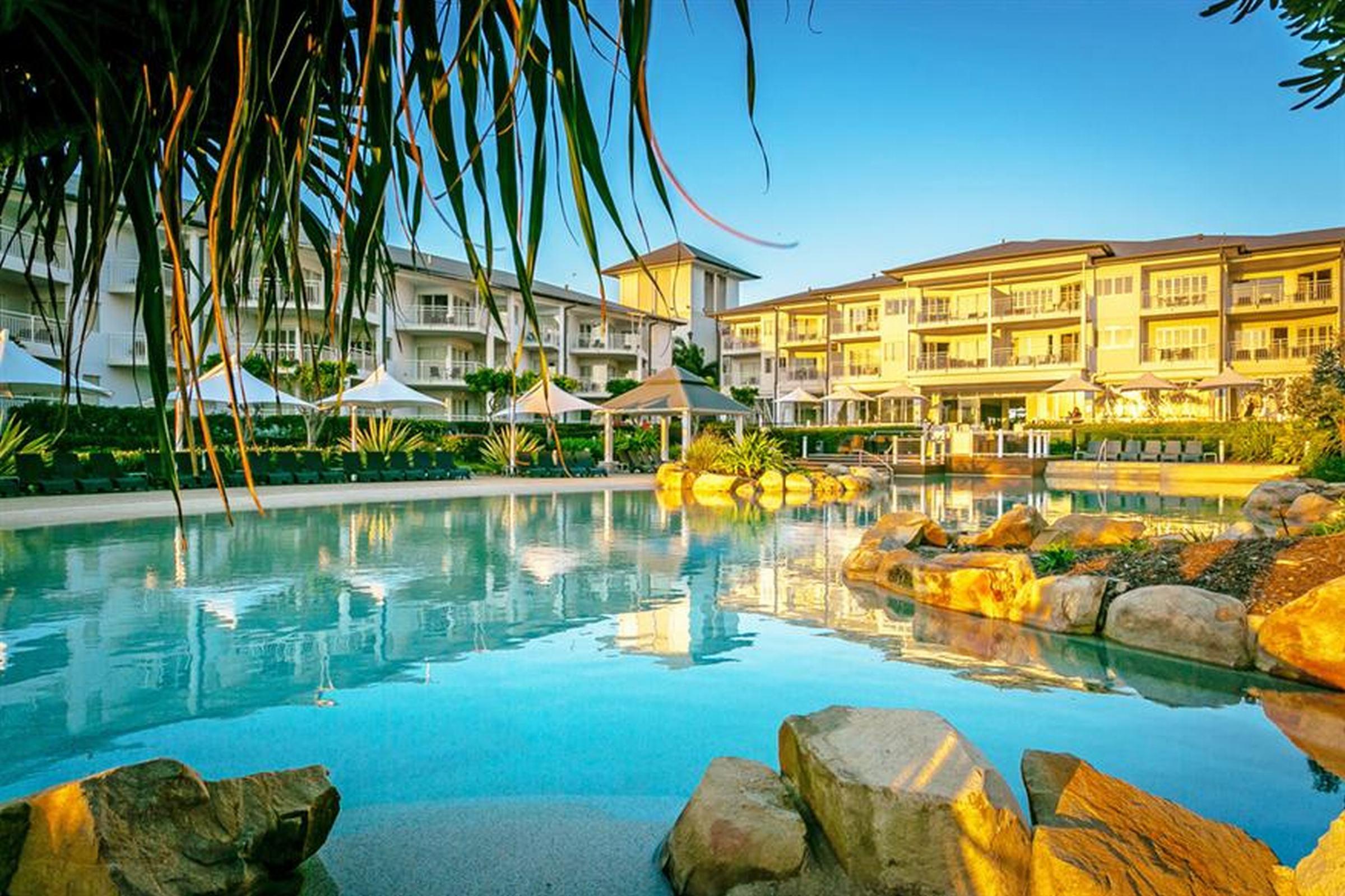 มันตรา ออน ซอลต์ บีช คิงส์คลิฟ Hotel ภายนอก รูปภาพ